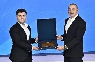 UNEC-in tələbə və məzunu Prezident mükafatına layiq görülüb