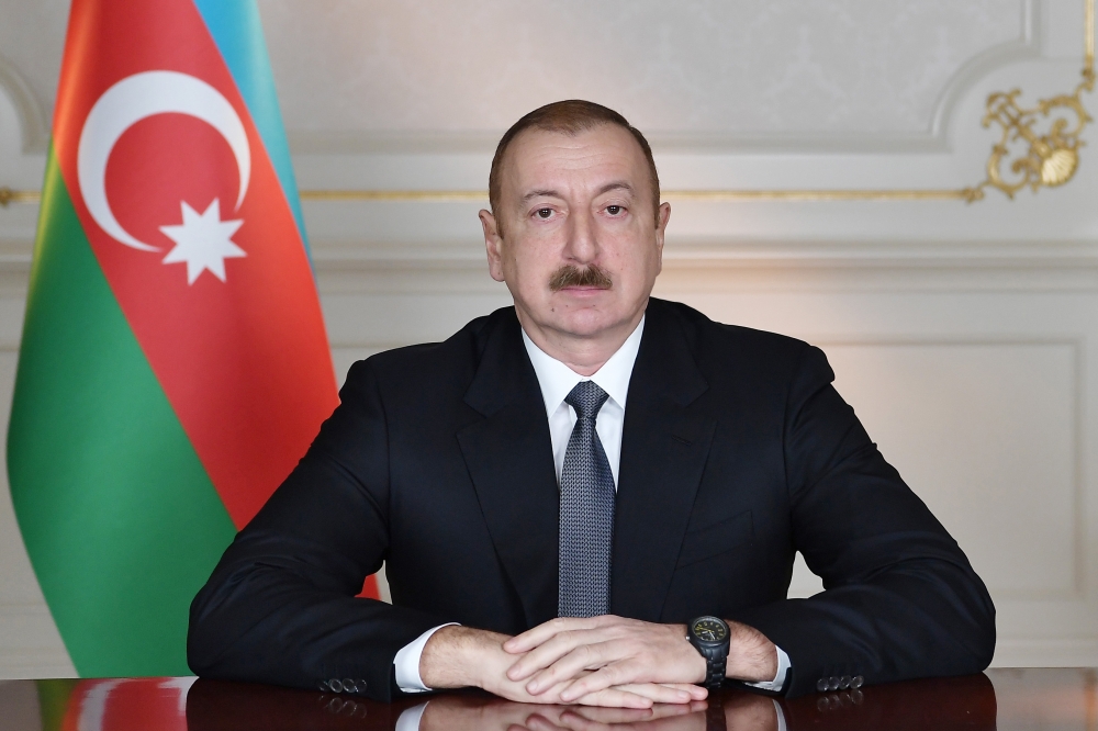 Ali məktəb tələbələri üçün Prezident təqaüdü artırıldı - FƏRMAN  