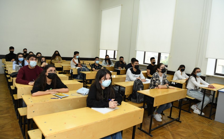 Bu gündən buster doza vaksin vurdurmayan tələbələr dərsə buraxılmayacaq  