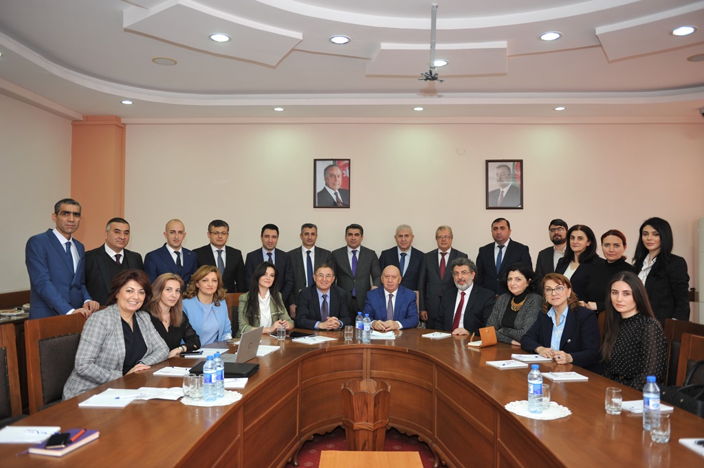 BMU-da ECAR layihəsi çərçivəsində təlim keçirilib