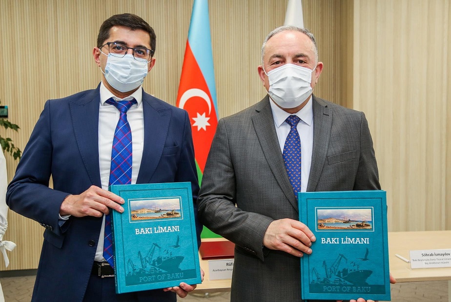 AzTU-nun rektoru Bakı Limanına səfər edib