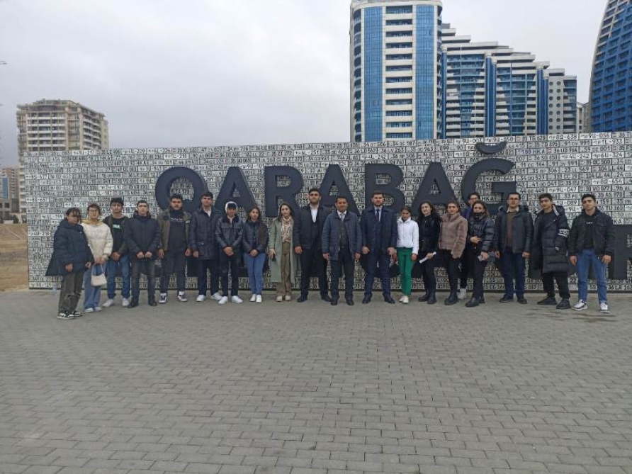 UNEC-in tələbələri Hərbi Qənimətlər Parkında olublar