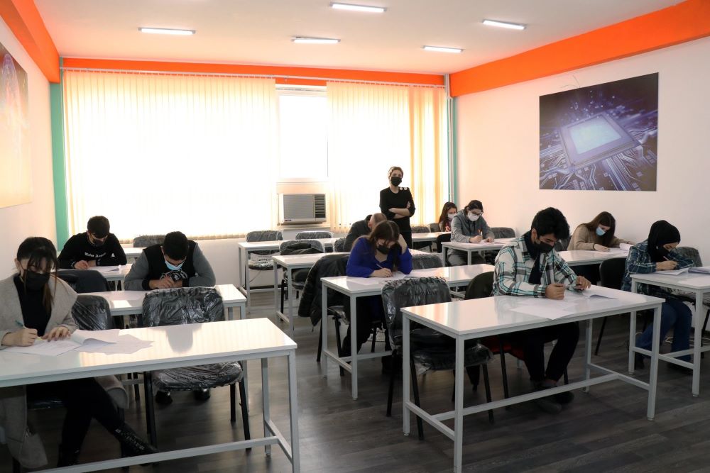 AzTU tələbələri  “STDC”nin təlimlərində iştirak üçün imtahan verib