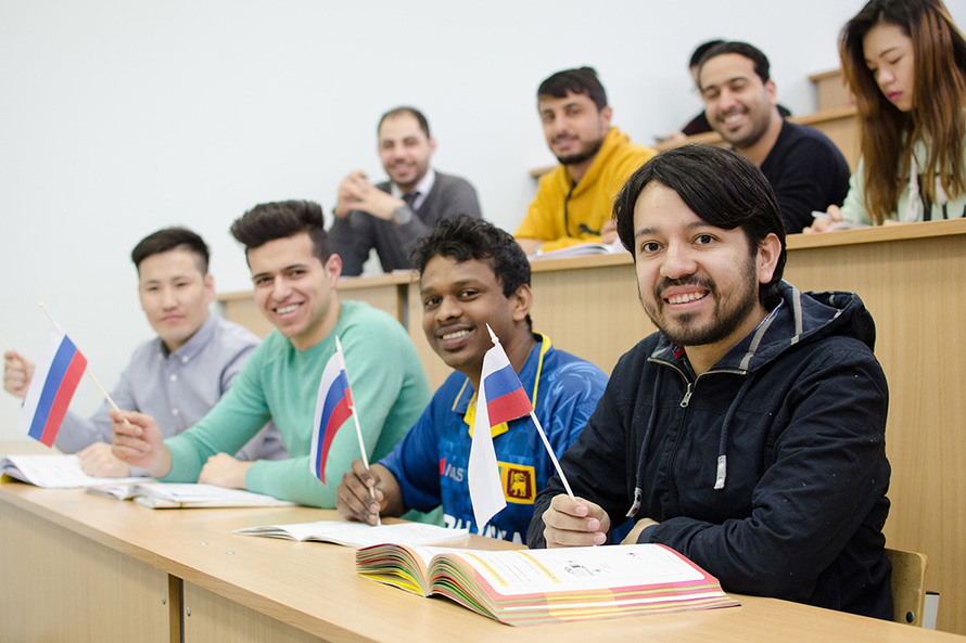 Rusiyalı tələbələr üçün universitet qapıları bir-bir bağlanır