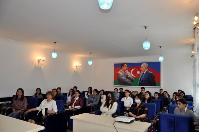BDU-nun professoru MDU-da seminar keçirib-FOTO