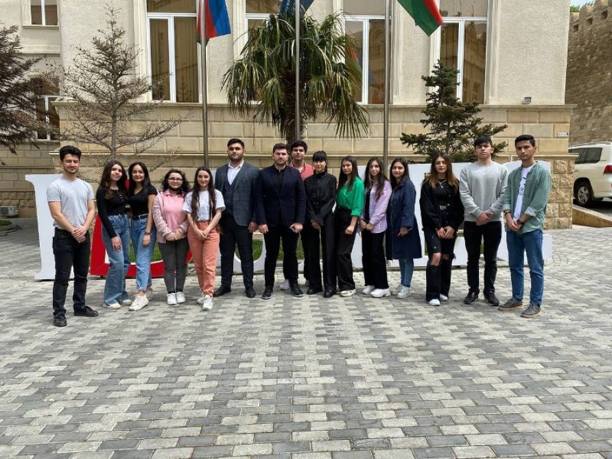UNEC-də məntiq olimpiadası keçirilib