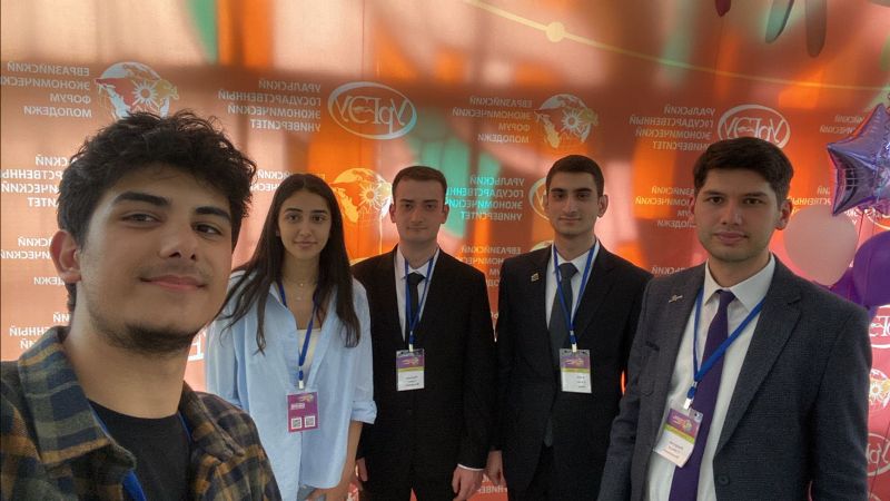 UNEC tələbələri Beynəlxalq İqtisadi Gənclər Elmi Forumunun qalibi oldular