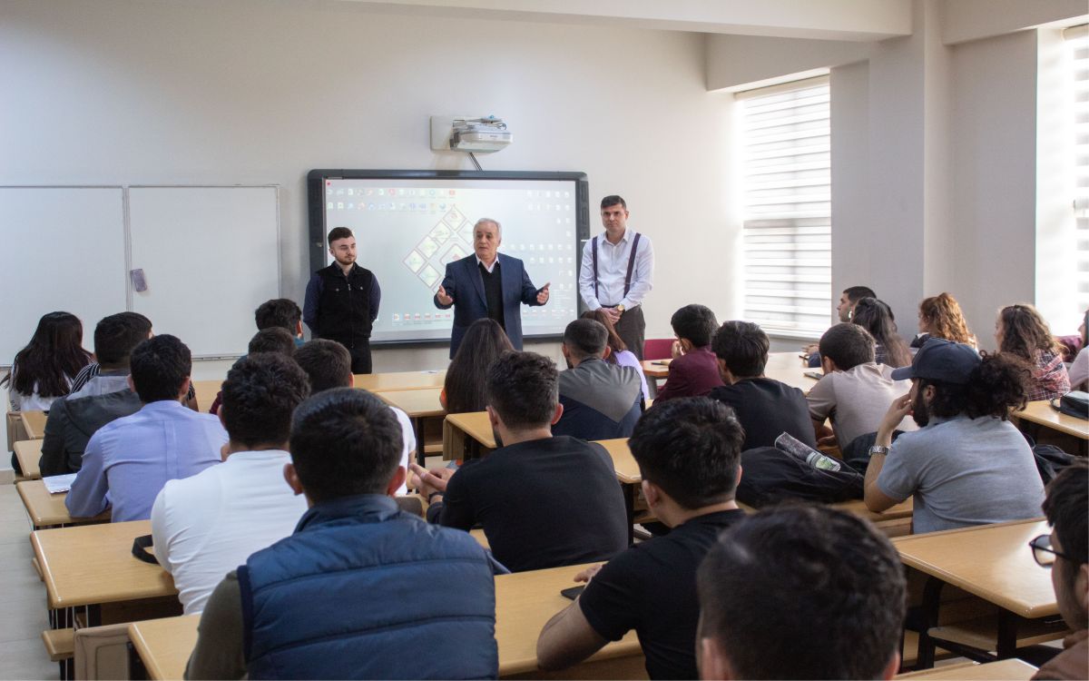 Tələbələr üçün “Zamanın idarə olunması” mövzusunda təlim təşkil edilib  