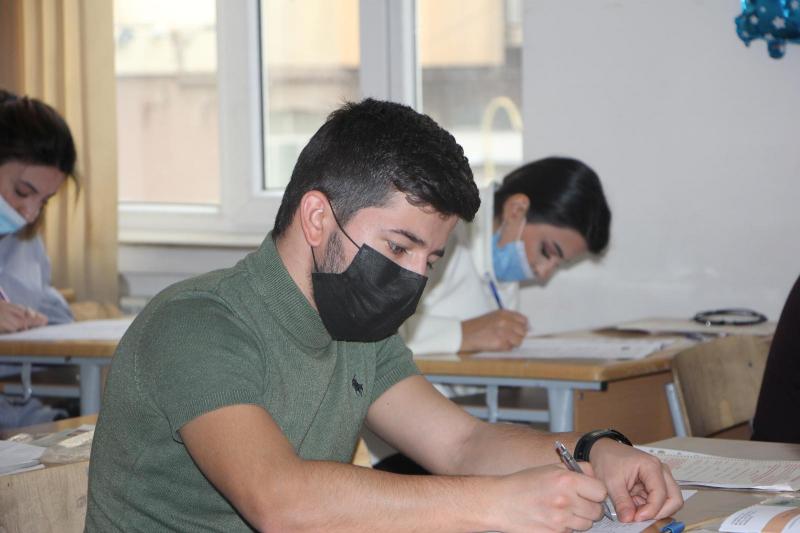 Magistraturanın ikinci mərhələsinə sənəd qəbulu davam edir