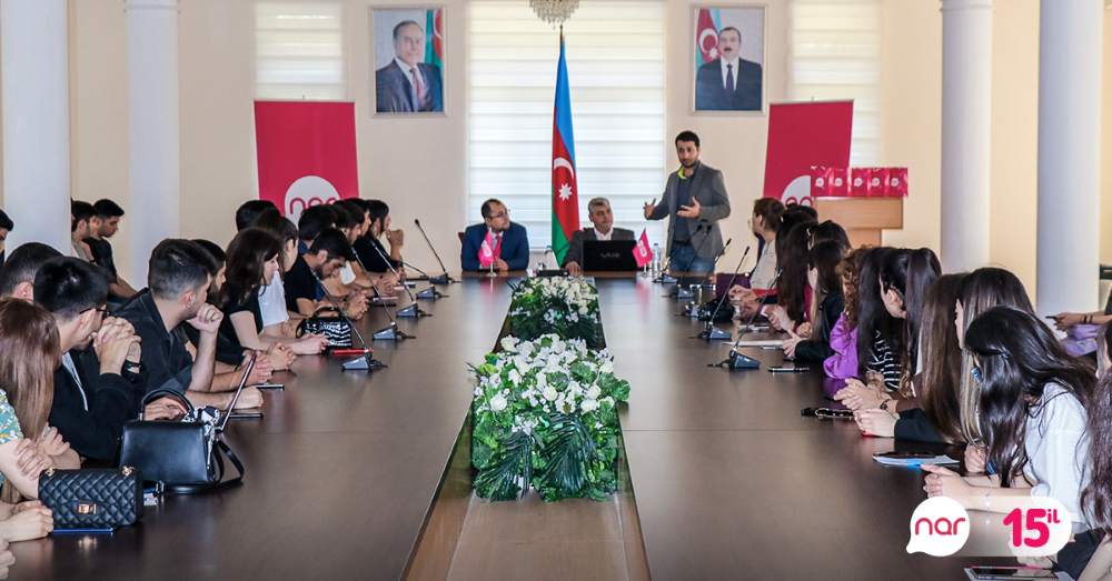 “Nar” əməkdaşları AzTU tələbələrinə təlim keçib