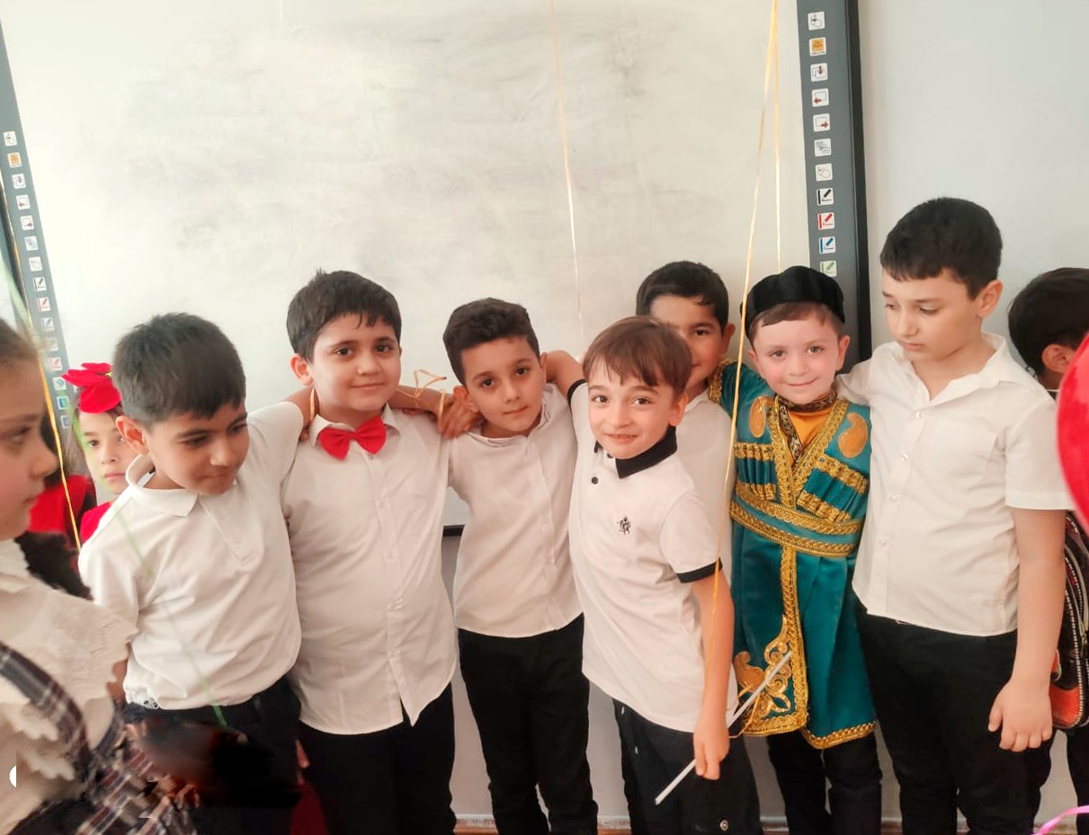 Paytaxt məktəblərində Uşaqların Beynəlxalq Müdafiəsi Günü qeyd olunub