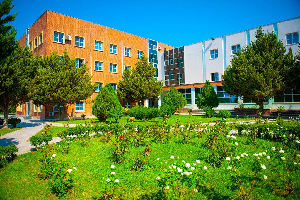 BMU-da iki ixtisasa qəbul dayandırılıb