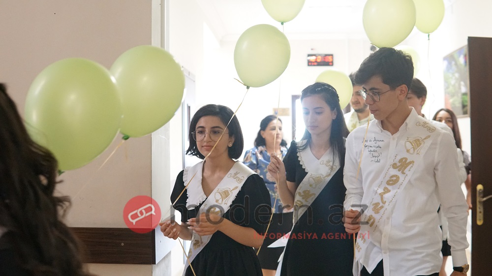 Məktəbin son, yeni həyatın ilk zəngi - FOTOREPORTAJ