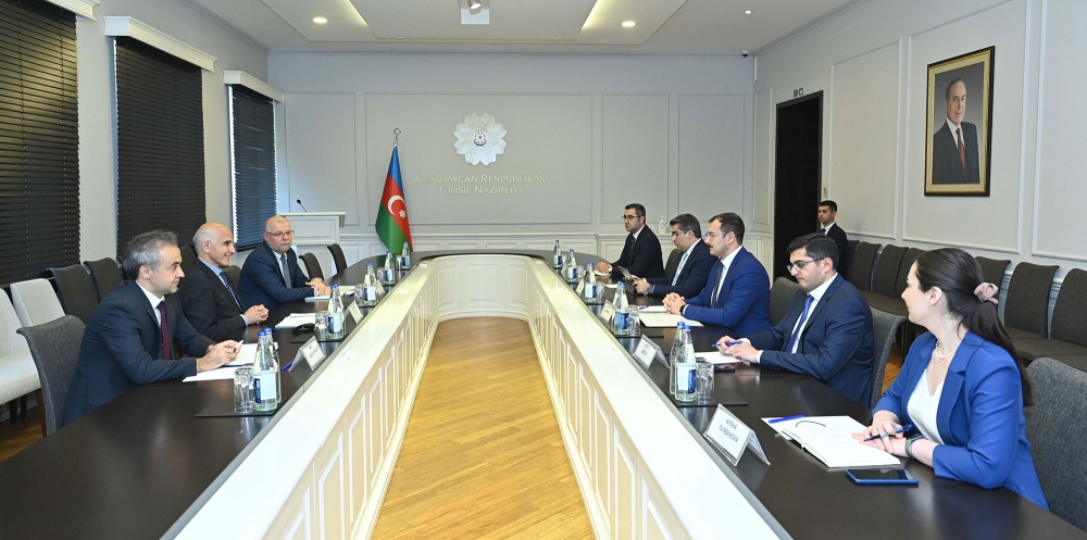 Təhsil Nazirliyində tədqiqat işlərinin aparılması müzakirə olunub