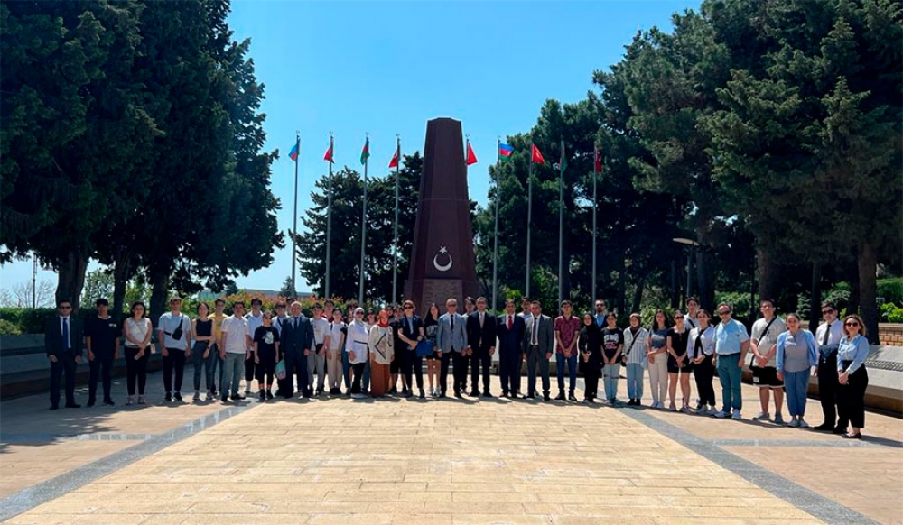 Türkiyəli şagirdlər Azərbaycanda səfərdədir