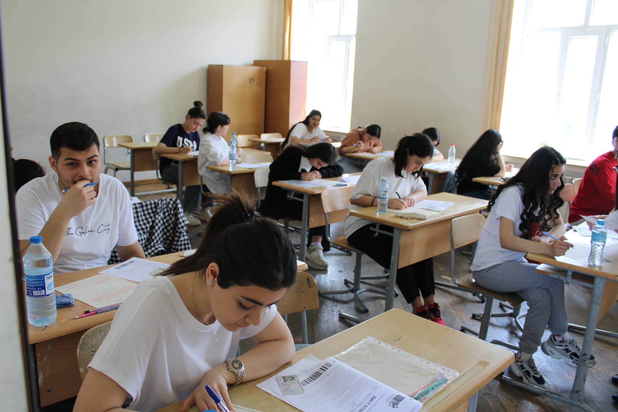 Bu gün 3-cü qrupa qəbul imtahanı KEÇİRİLİR