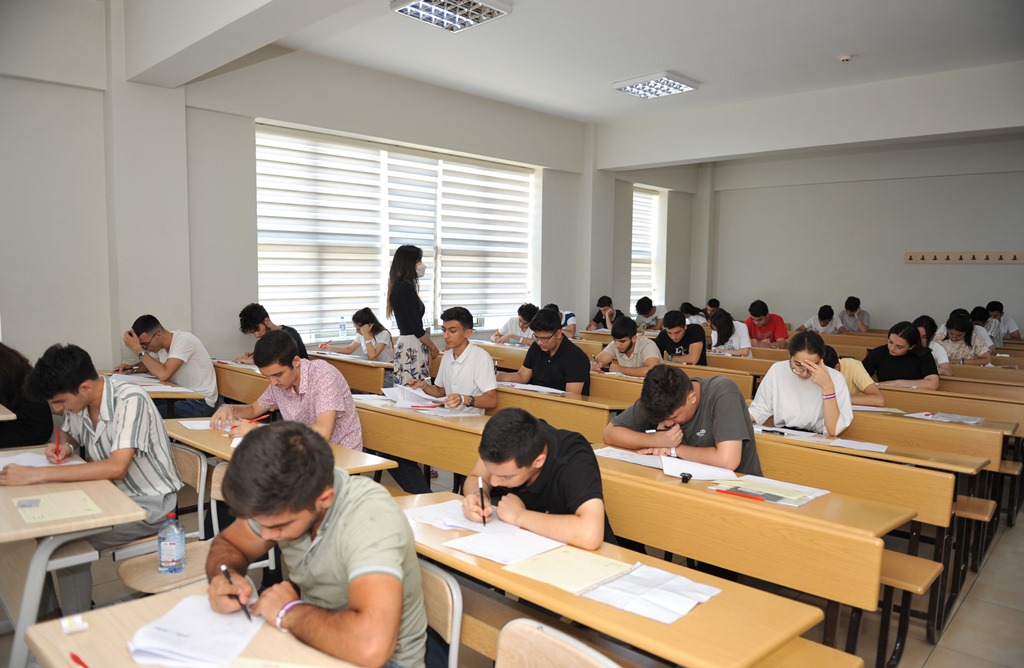 Bakalavriat səviyyəsində BMU-İNHA İDP-yə qəbul üçün daxili imtahanlar keçirilib  