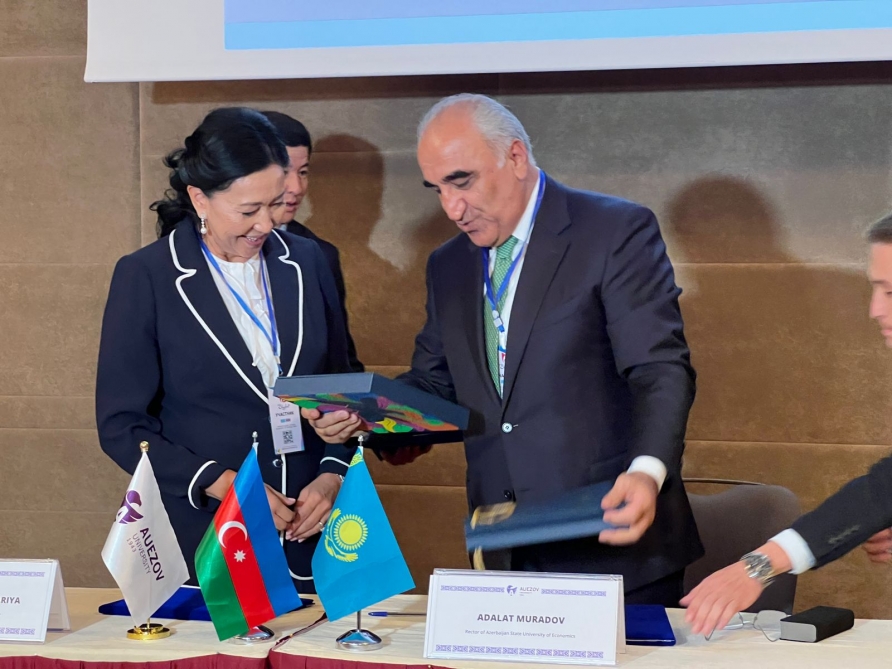UNEC ilə Cənubi Qazaxıstan Dövlət Universiteti arasında elm və təhsil əlaqələri qurulur