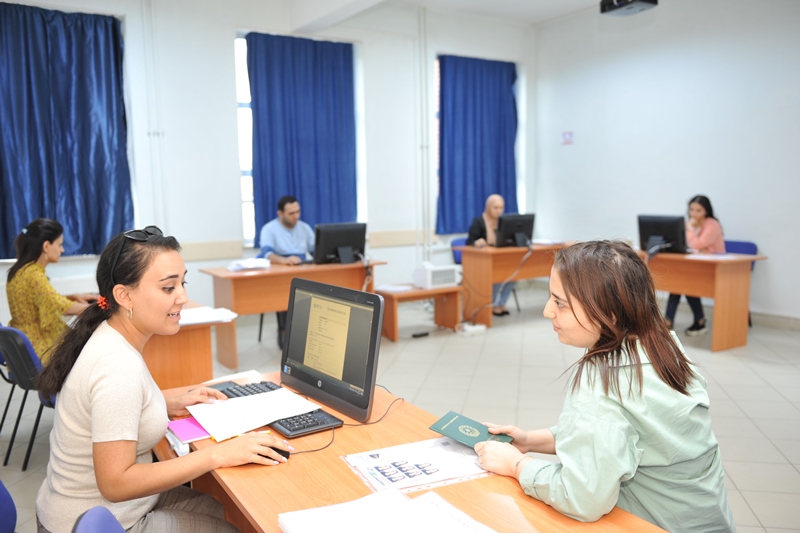 BMU-ya onlayn qeydiyyat davam edir
