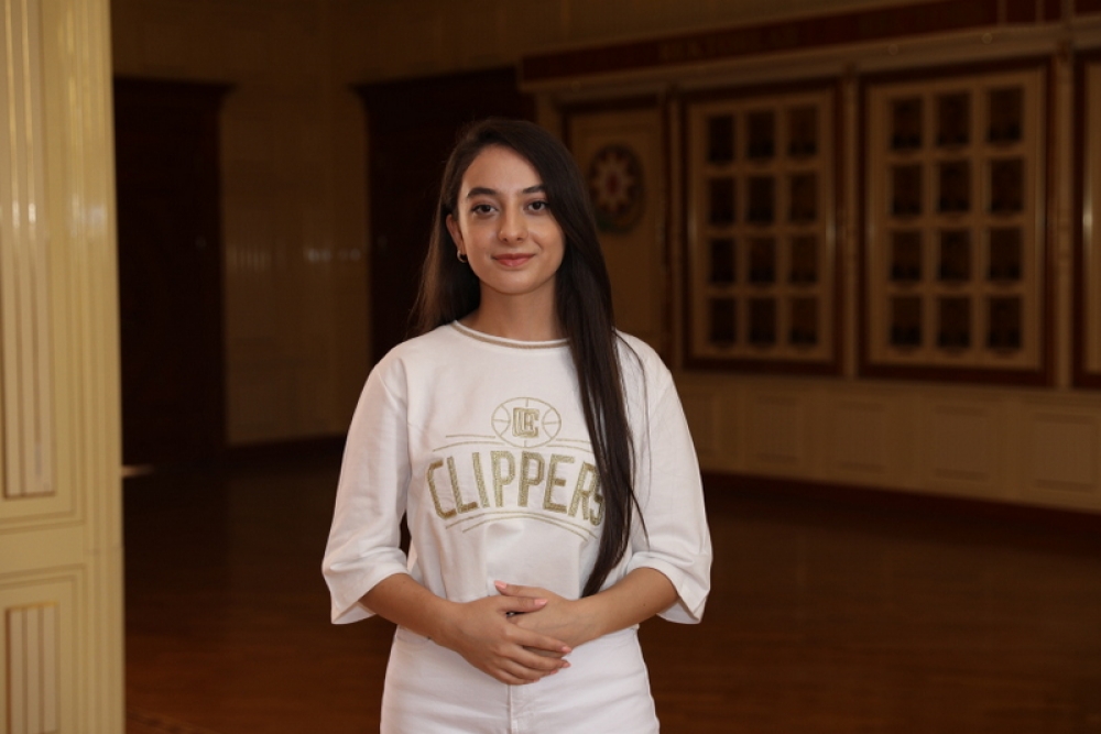 Yüksək ballarla qəbul olunan birinci kurs tələbələri təəssüratlarını bölüşürlər