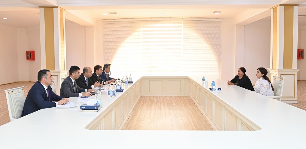Təhsil naziri Salyanda vətəndaşları qəbul edib  