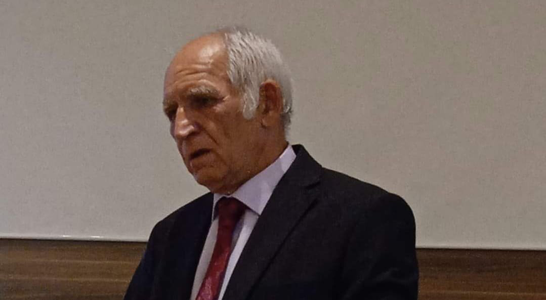 “Məni “düz-əməlli” müəllim olmağa qoymadılar - Nadir İsrafilovdan etiraf