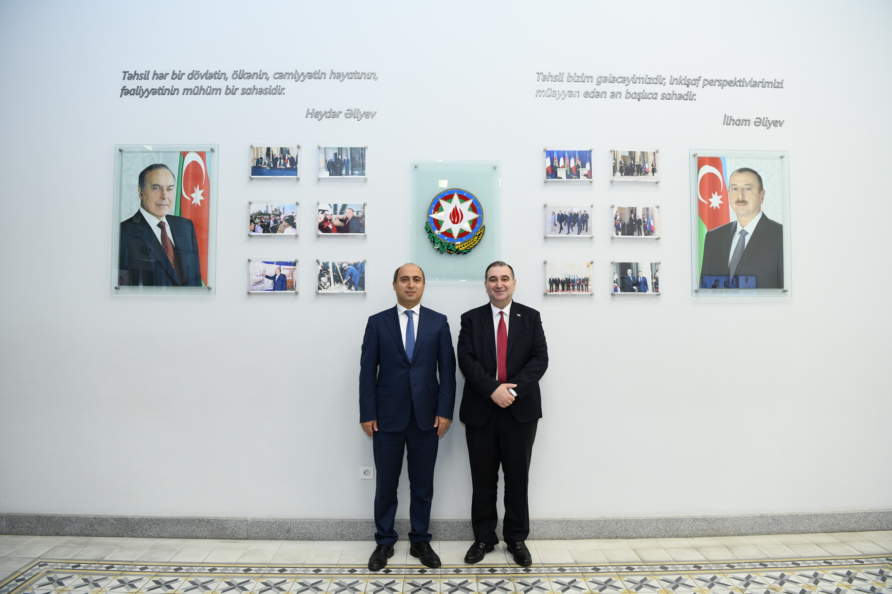 Gürcüstanın Təhsil naziri UFAZ-da olub