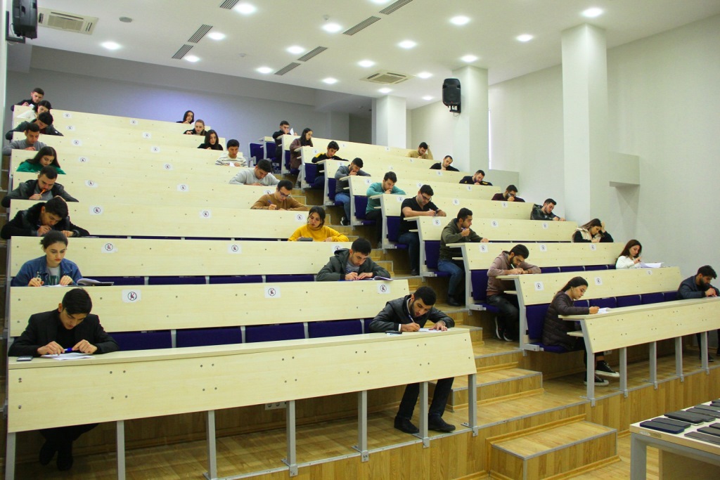 BMU tələbələri təcrübə proqramı üzrə imtahan təşkil edilib