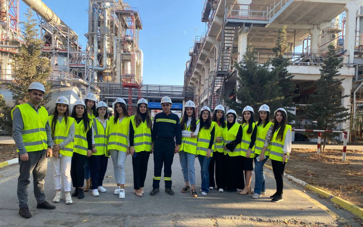 BMU tələbələri “SOCAR Downstream Management” MMC ilə tanış olublar