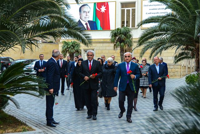 UNEC-də Zəfər Gününə həsr olunan tədbir keçirilib-FOTOLAR
