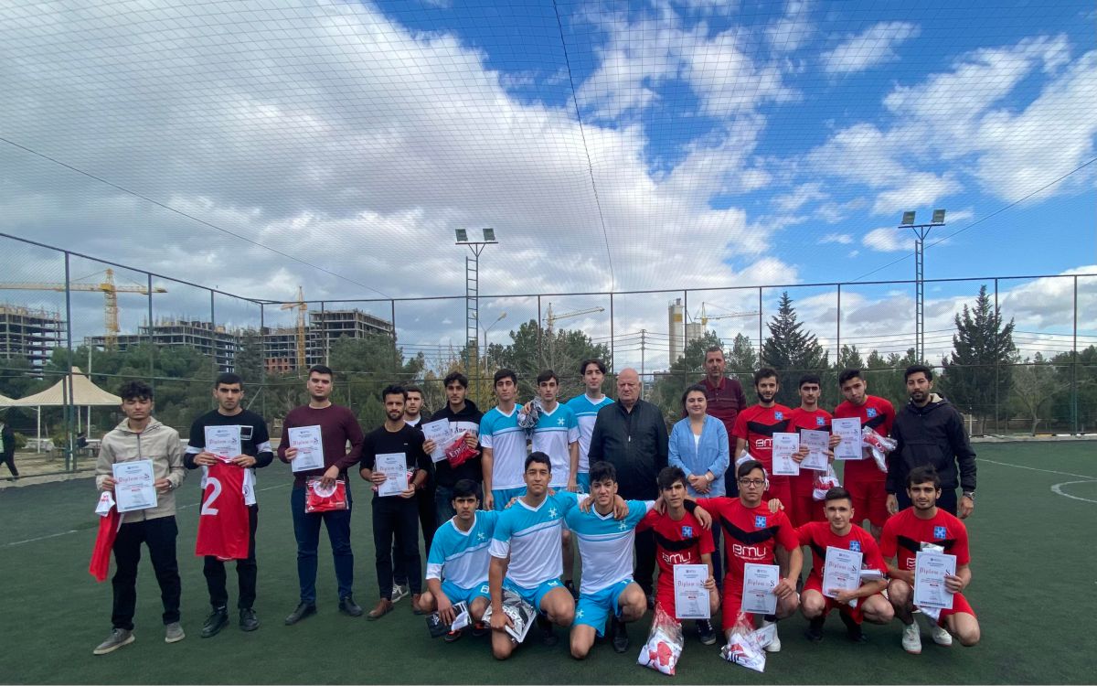 Zəfər Günü ilə bağlı tələbələr arasında mini futbol turniri təşkil olunub  