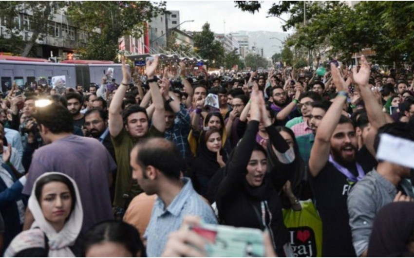 İran universitetlərində nə baş verir?-Tələbələrin istəkləri-VİDEO 