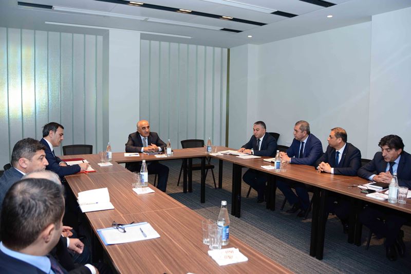 UNEC laboratoriyalarının mövcud durumu müzakirə olunub-FOTO