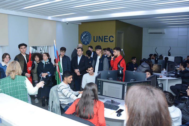 İdrak və Atatürk liseylərinin şagirdləri UNEC-də olub-FOTO