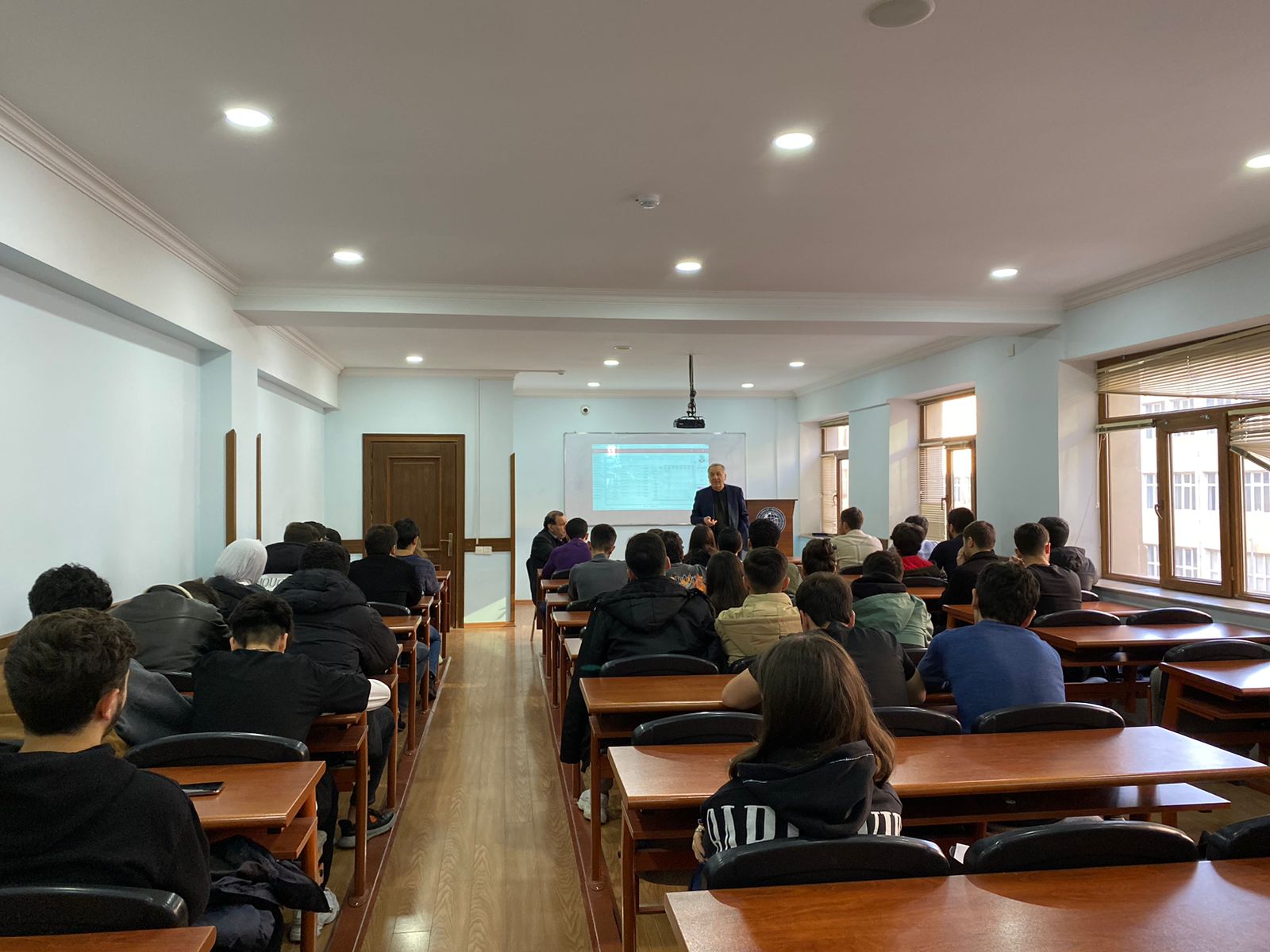 UNEC-də Milli Dirçəliş Gününə həsr olunan tədbir keçirilib