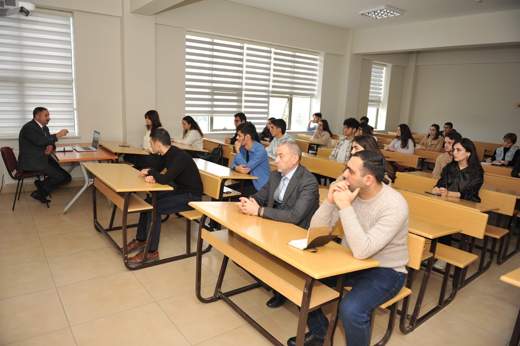 Mühəndislik fakültəsinin qrup nümayəndələri ilə görüş keçirilib-BMU