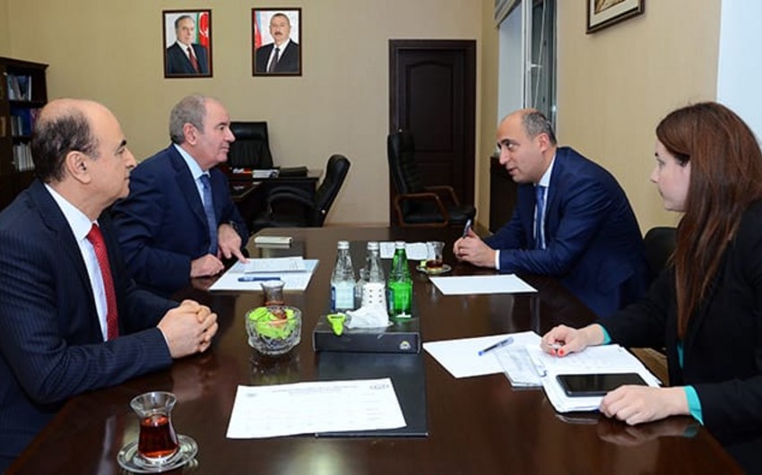 Elm və təhsil naziri İdarəetmə Sistemləri İnstitutunda olub  