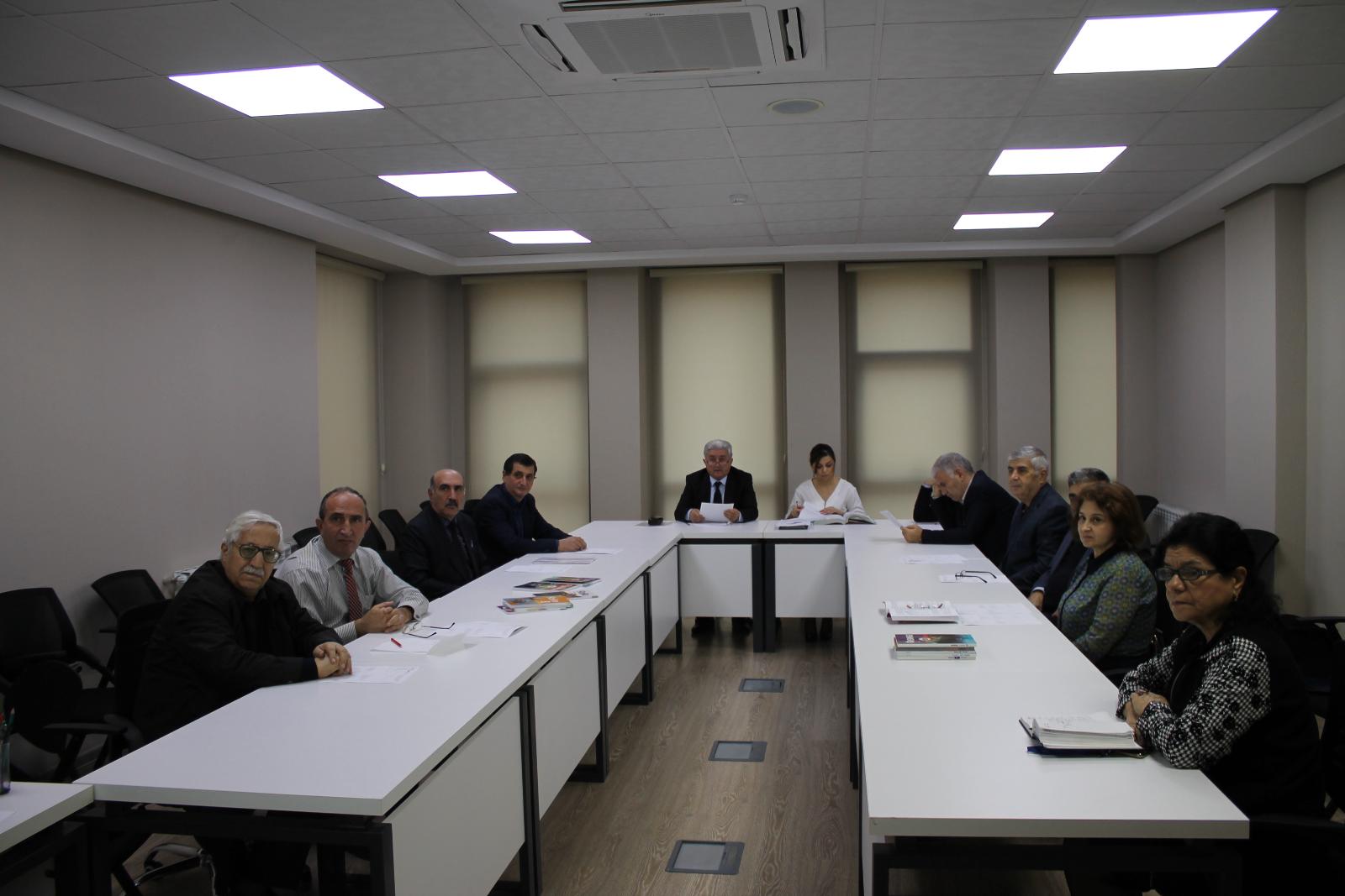 DİM-də fənlər üzrə işçi qruplarının iclasları keçirilib