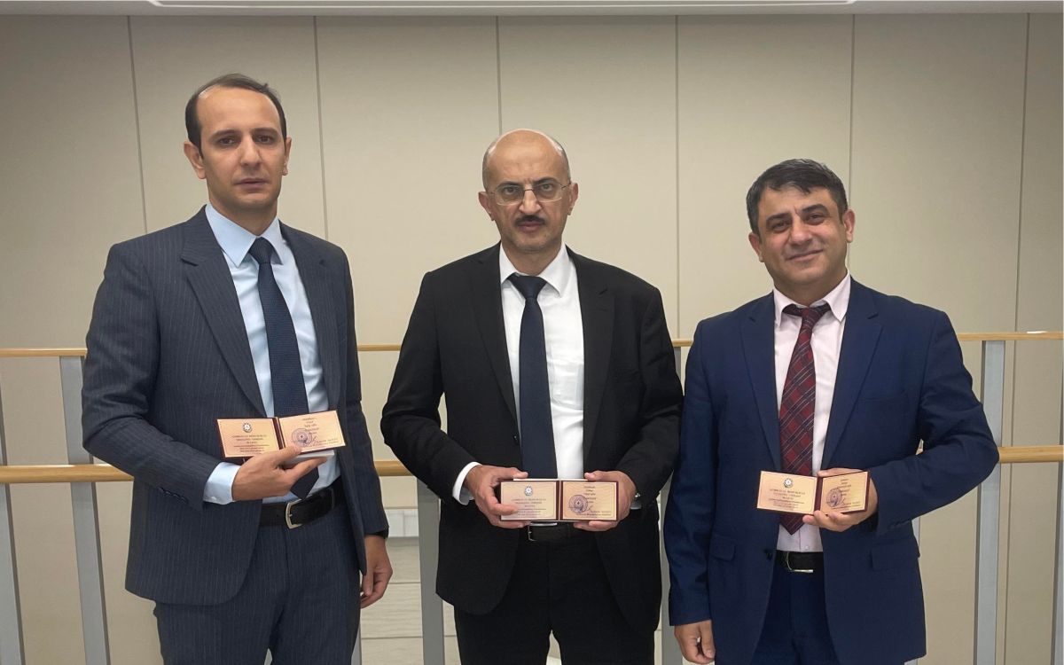 BMU əməkdaşlarına dövlət təltifləri təqdim olunub  
