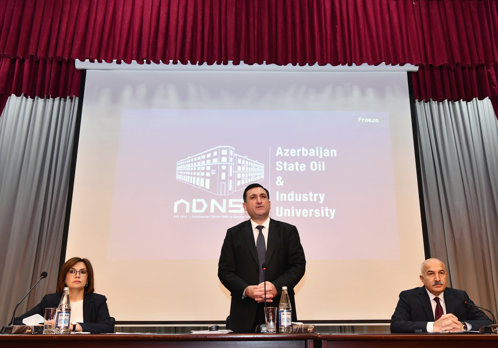 Tatarıstanın mədəniyyət naziri ADNSU-da Elmi Şuranın iclasında iştirak edib
