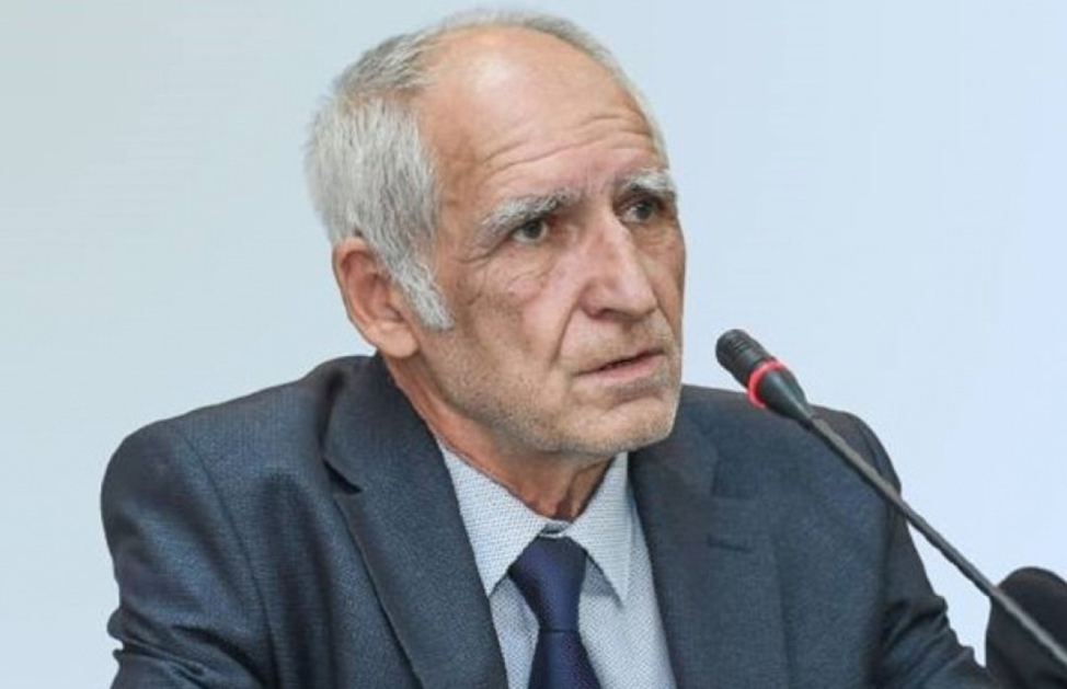 “Məlumatlı olmaq, hələ heç də savadlı olmaq demək deyil...”-Nadir İsrafilov
