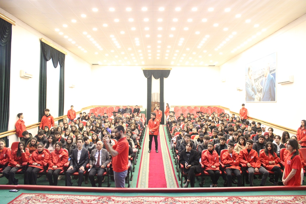  “Bir Könüllü” Təşkilatı MDU-da məlumatlandırma sessiyası keçirib 