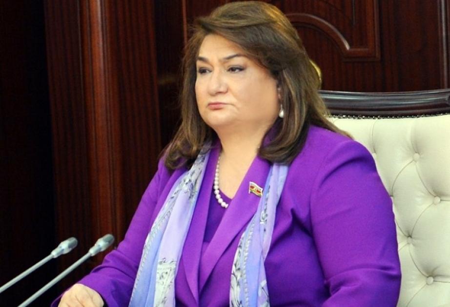 Hicran Hüseynova: “Bu gün Eynşteyn də testin heç birindən keçə bilməz”