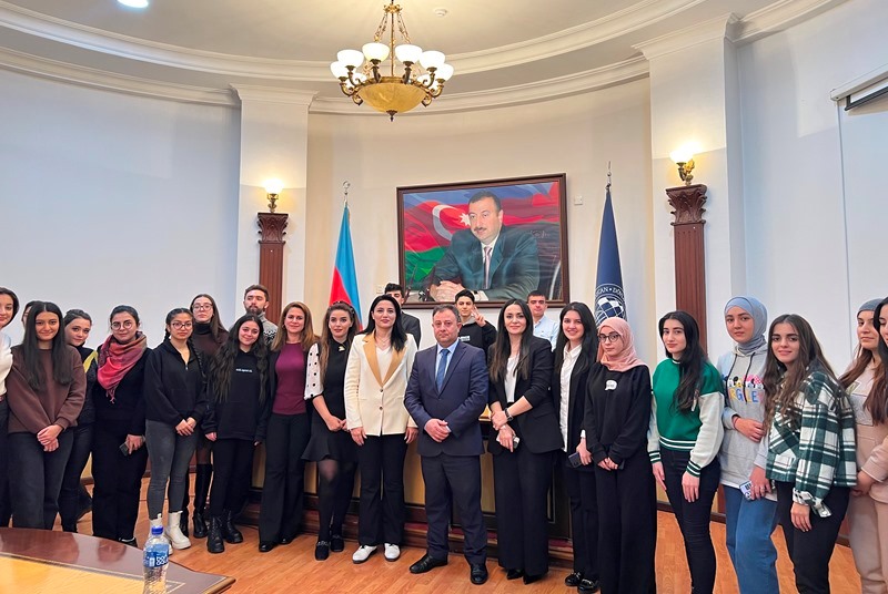 UNEC-də tullantıların idarə olunmasına həsr olunan tədbir keçirilib
