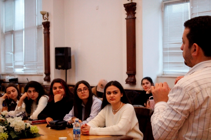 UNEC-də seminar: 