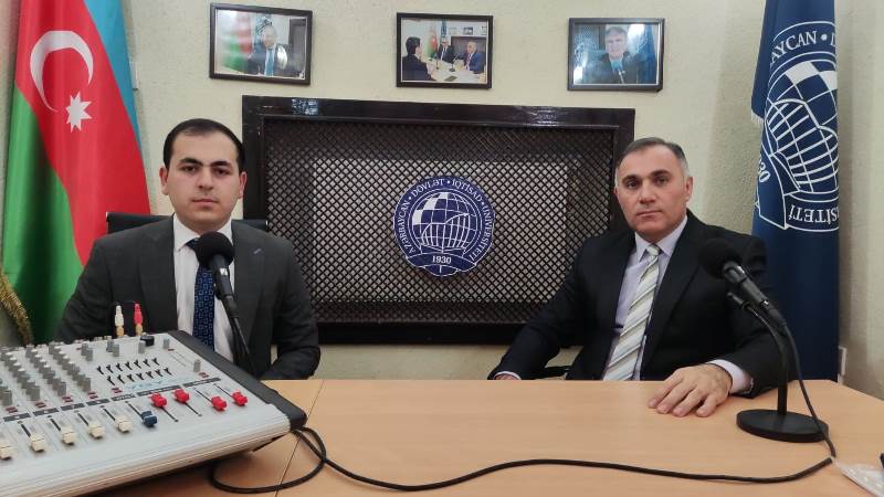 Radio UNEC-də imtahanla bağlı suallar cavablandırıldı