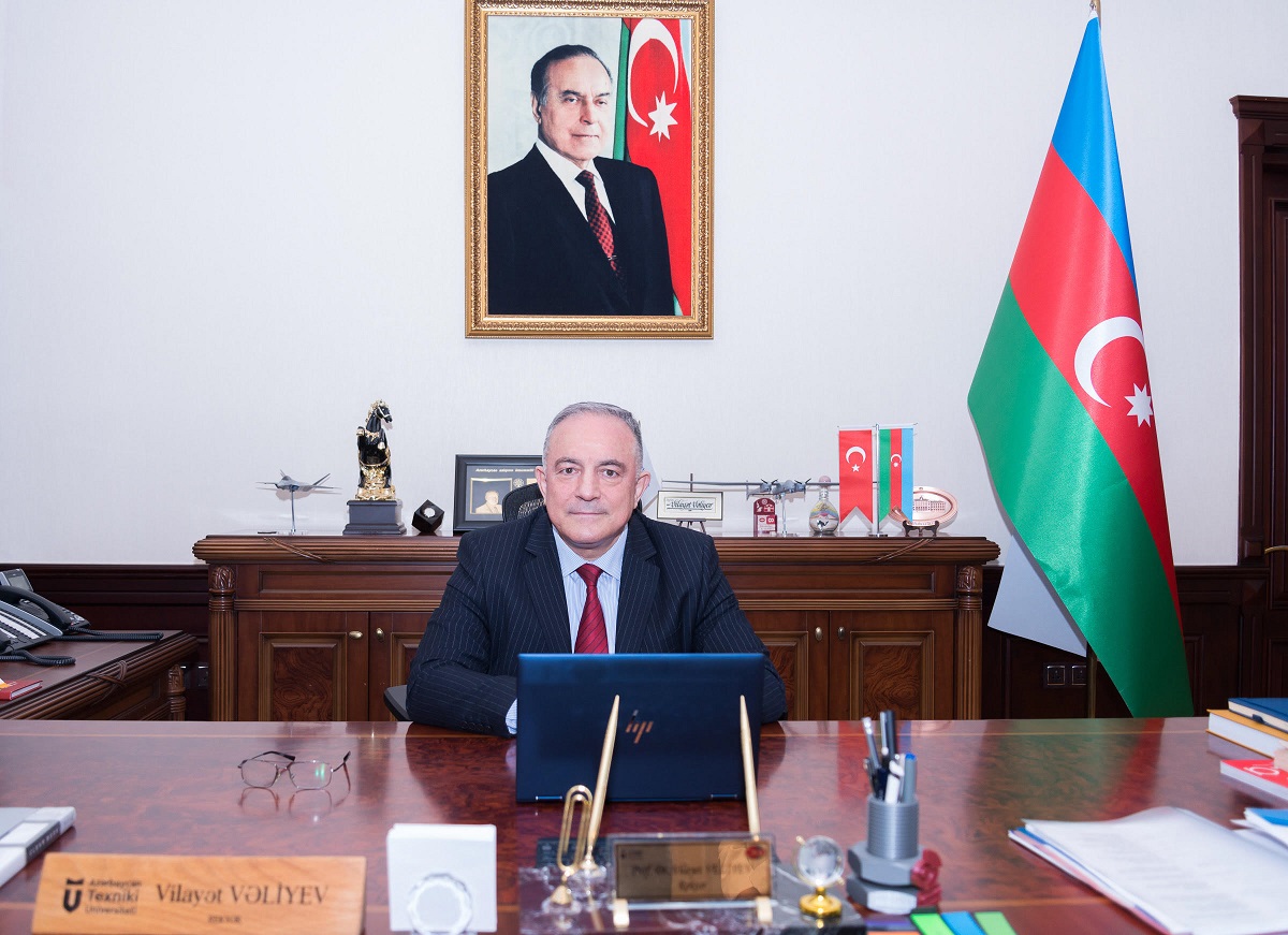 Dünya Azərbaycanlılarının Həmrəyliyi Günü və Yeni il münasibətilə təbriki-AZTU