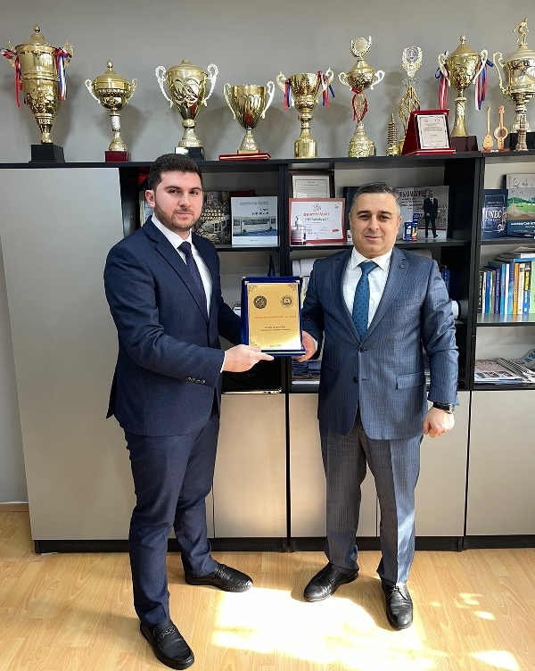 UNEC-də “İlin dekanı-2022” səsverməsi keçirildi