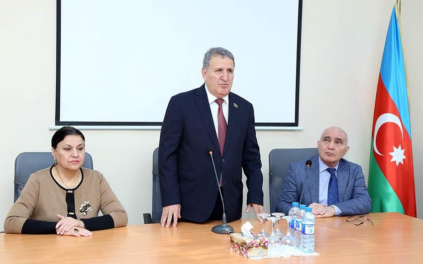 Tarix İnstitutuna yeni icraçı direktor və şöbə müdirləri təyin olunub  