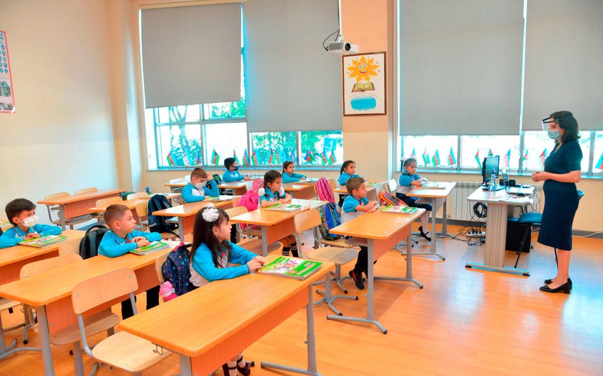Təhsil müəssisələrində azı 25 il işləmiş şəxslərə verilən Prezident təqaüdünün aylıq məbləği müəyyənləşib  